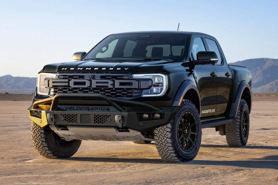 Ford Ranger Raptor mạnh hơn 500 mã lực với gói độ Hennessey